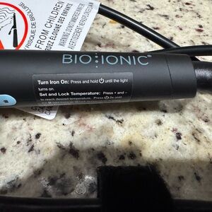 Bio Ionic Black Hair Styling Tool